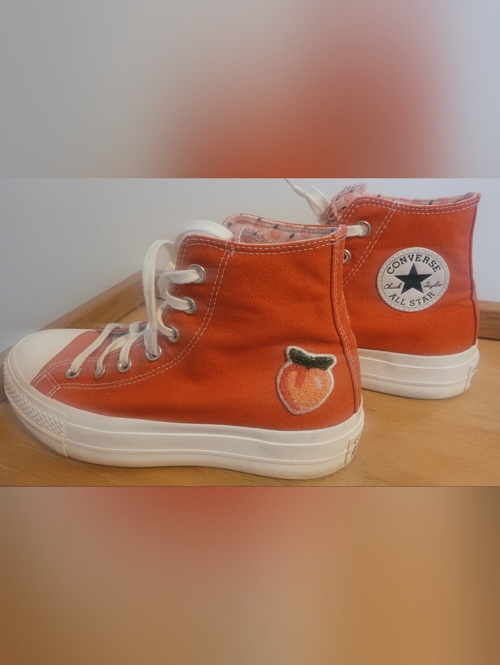 Converse Chuck Taylor All Star Lift Platform w/ Peaches W Size 7.5